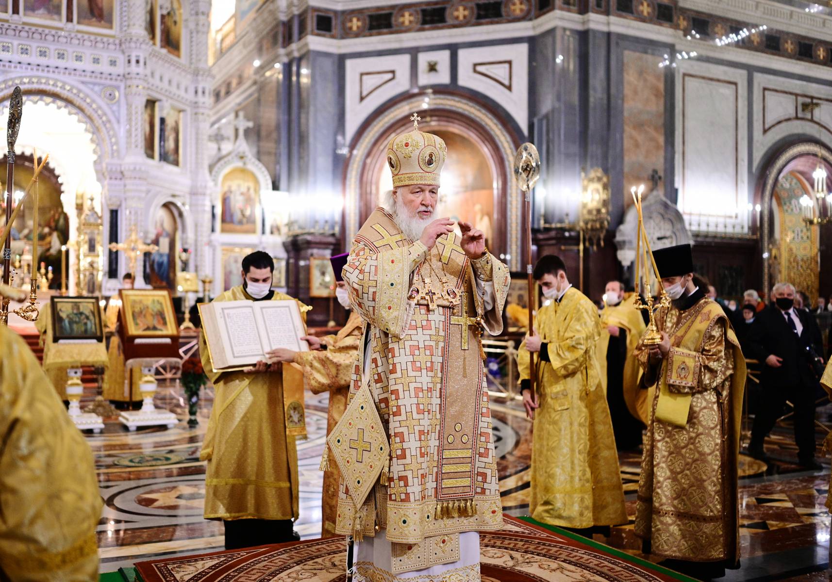 храм христа спасителя патриарх кирилл